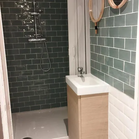 Appartamento Cosy A 12m² Avec Terrasse Privee Parigi
